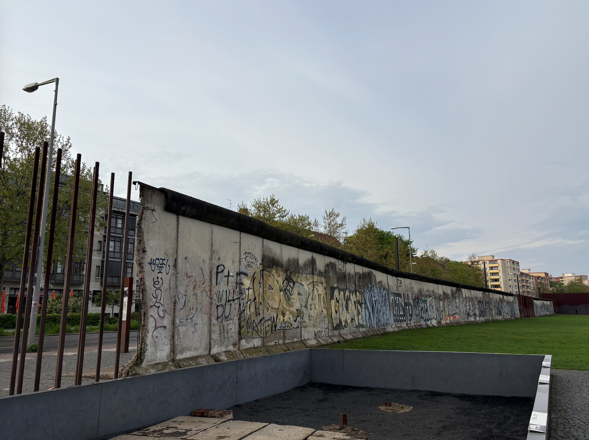 歐洲旅遊 - 柏林自由行 Day 1：Berlin Wall Memorial、好吃的平價土耳其料理！