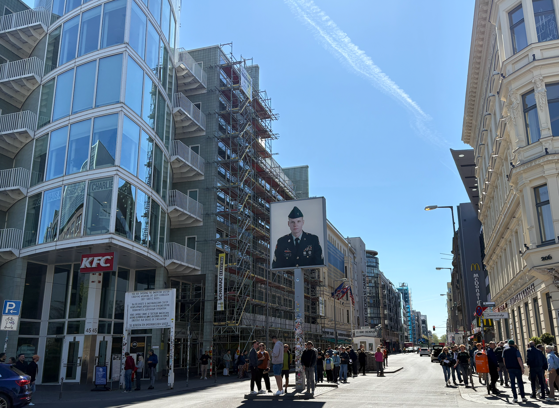 歐洲旅遊 - 柏林自由行 Day 5：查理檢查哨、新國家美術館 和街頭藝術聖地 Urban Nation！